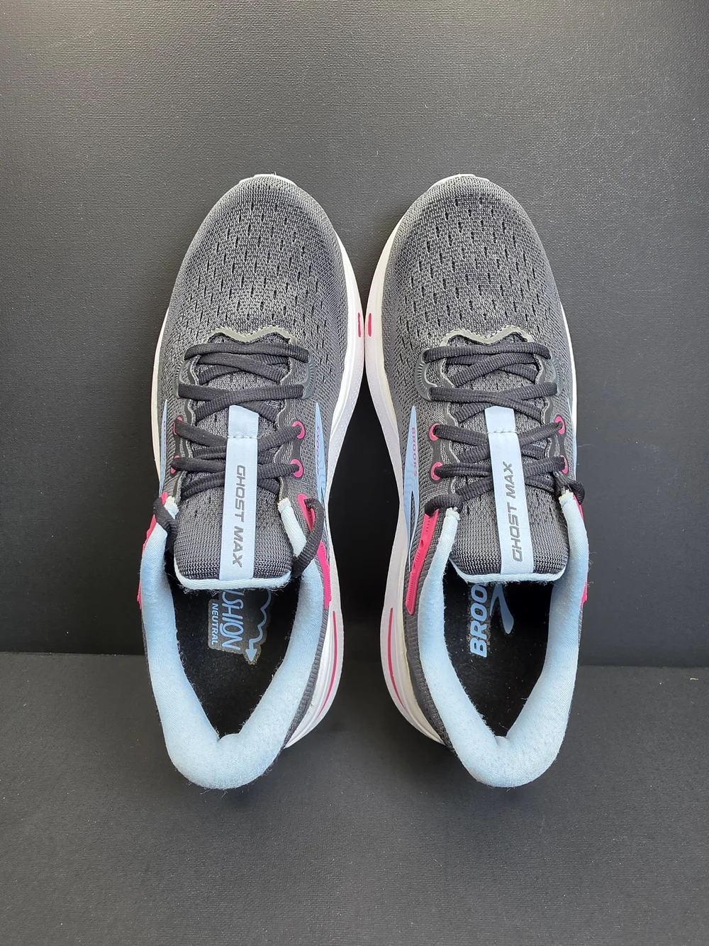 Brooks up sale